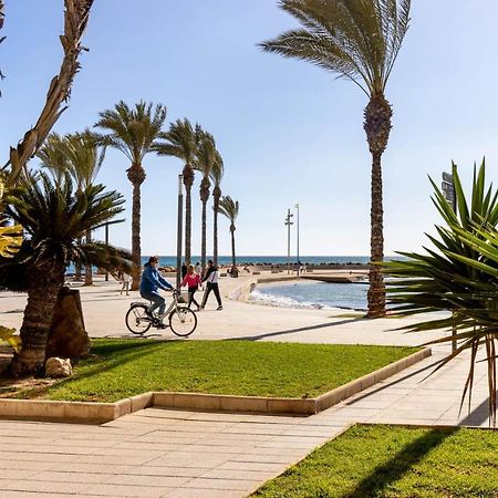 Cozy Appartment Torrevieja At Irina Exterior photo