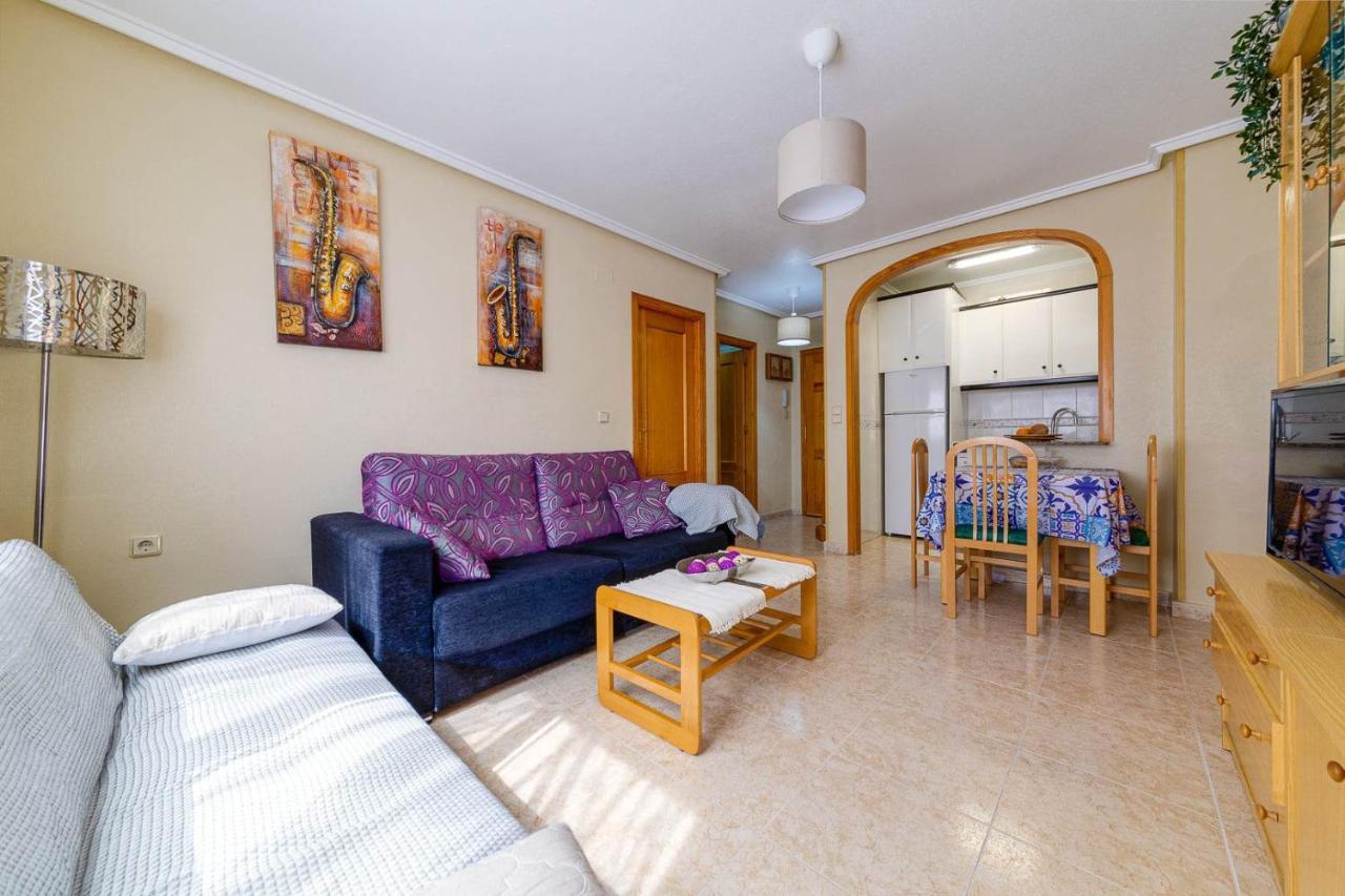 Cozy Appartment Torrevieja At Irina Exterior photo