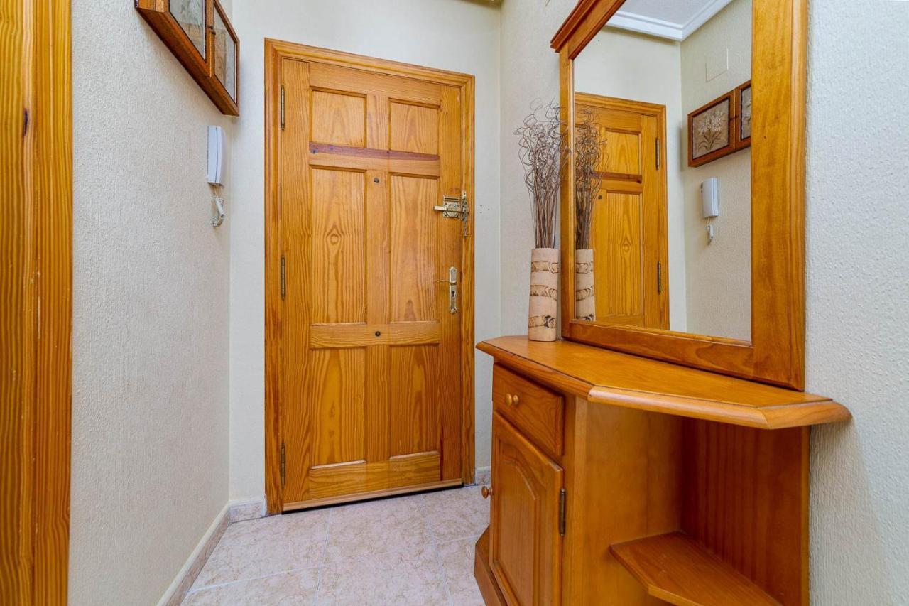 Cozy Appartment Torrevieja At Irina Exterior photo