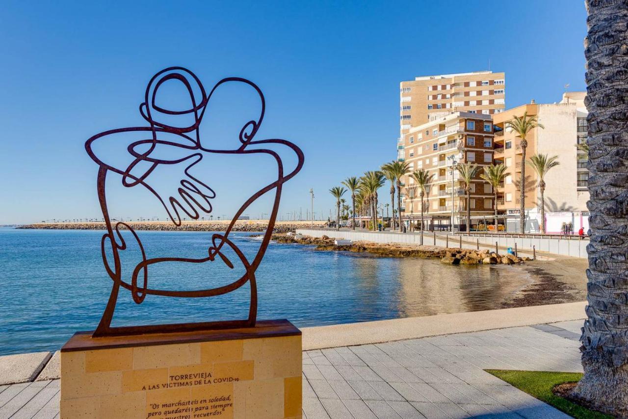 Cozy Appartment Torrevieja At Irina Exterior photo