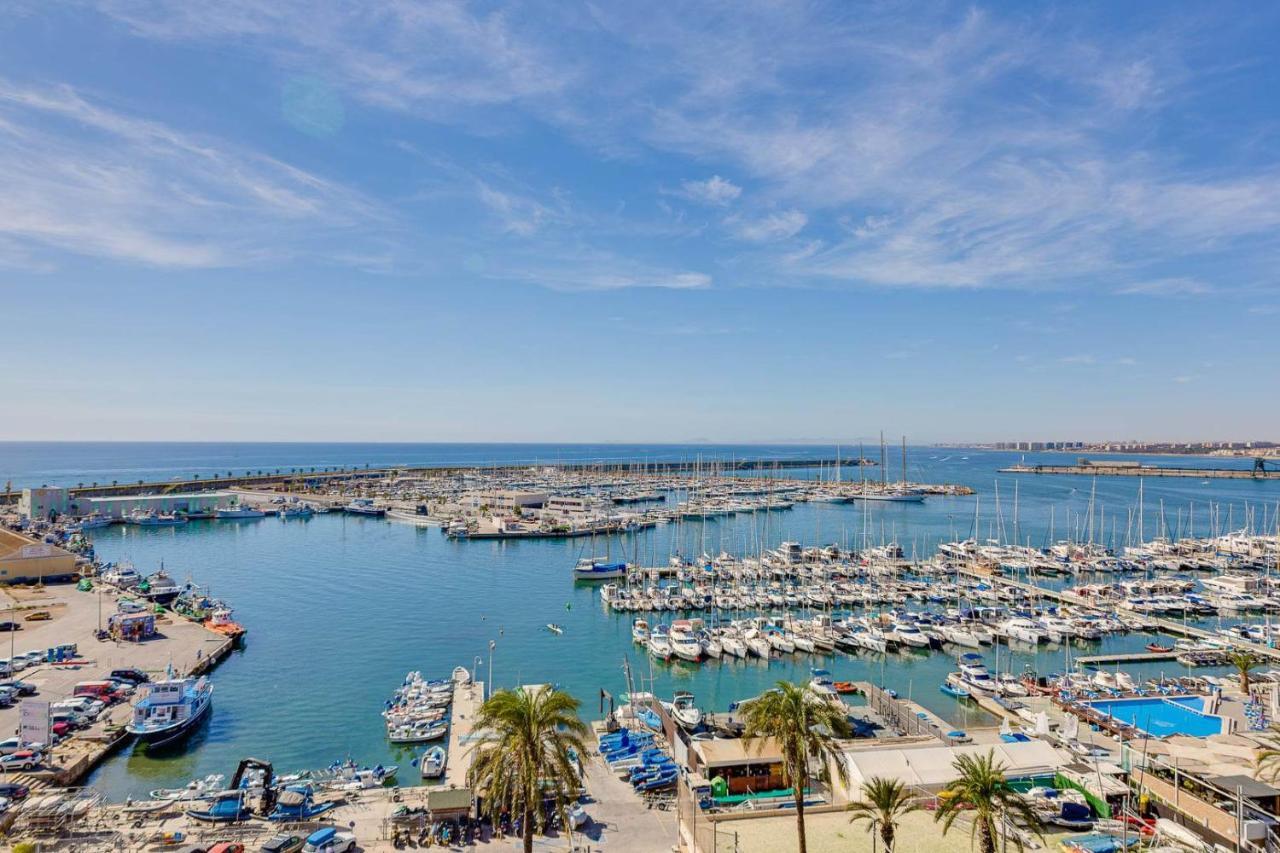 Cozy Appartment Torrevieja At Irina Exterior photo