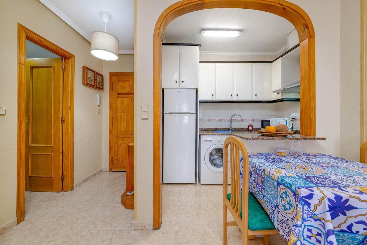 Cozy Appartment Torrevieja At Irina Exterior photo